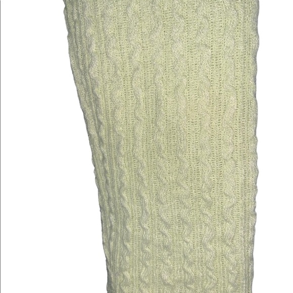 Bershka Cropped Turtleneck Sweater - Picture 5 of 8